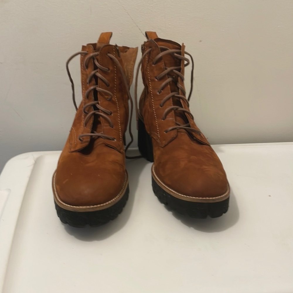 Paul Green boots